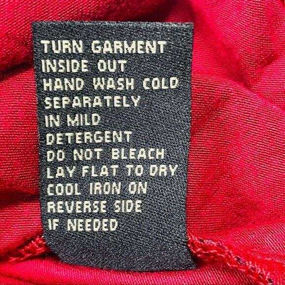 NWT Diane Gilman Red Blouse with Sequin Tank - Medium - Picture 13 of 16